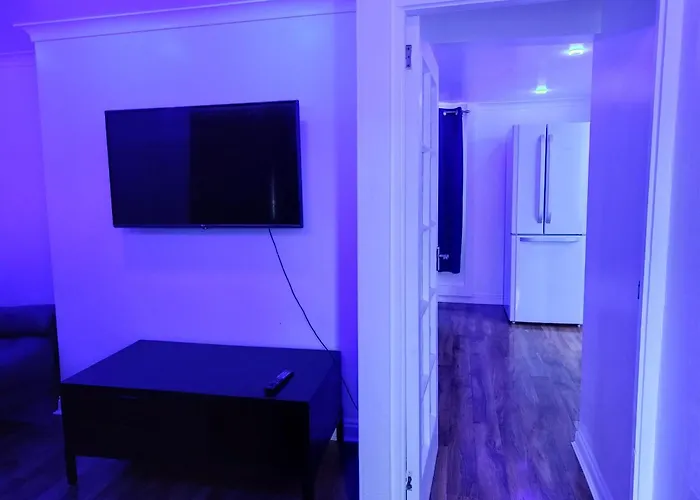 Barnsley Cozy Little Houghton (South Yorkshire)