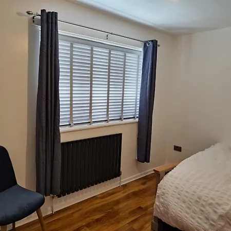 Barnsley Cozy Little Houghton (South Yorkshire)