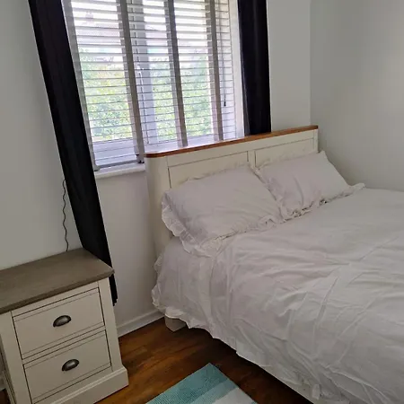 Barnsley Cozy Little Houghton (South Yorkshire)